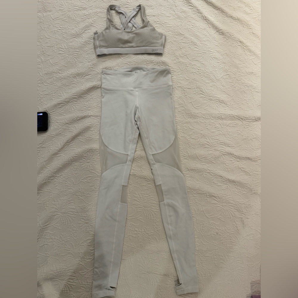 Alo Yoga White Mesh Stirrup Leggings XS + Free Matching Bra